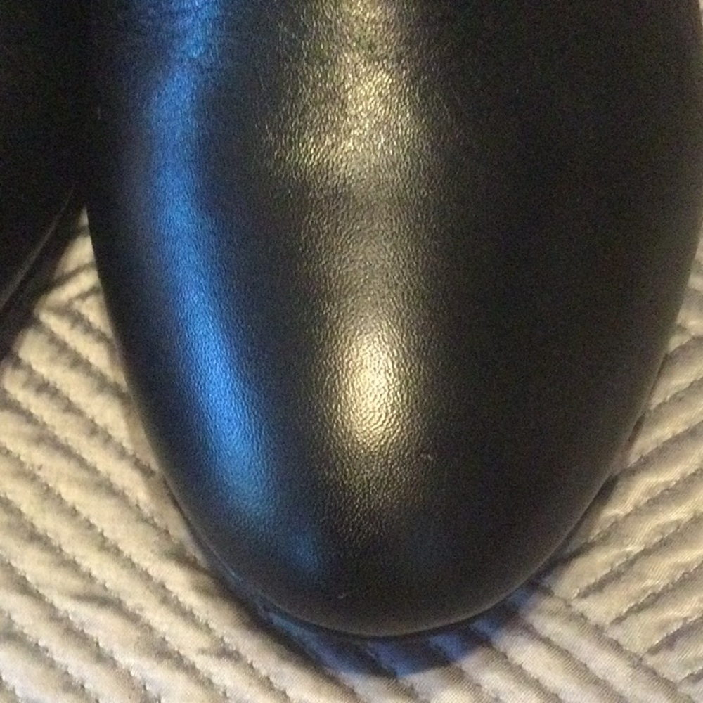 Coach Seneca size 9.5 black leather heels for women - Picture 4 of 11